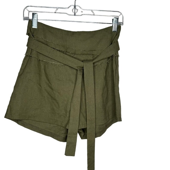 New Mint Vanilla Linen Blend Khaki Green Boho Shorts Size 8 BNWT - Picture 1 of 4